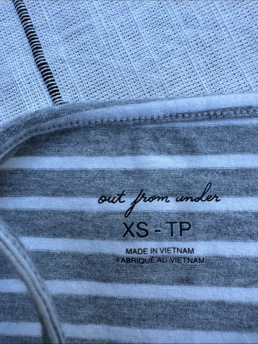 Hollister, Brandy Melville,garage and out from under tank tops. - Picture 11 of 11